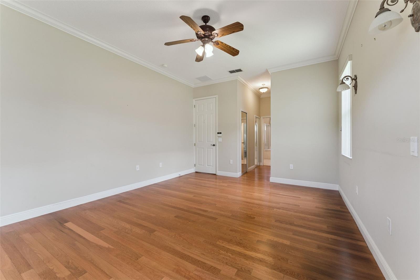 1028 Everest St Property Photo 19