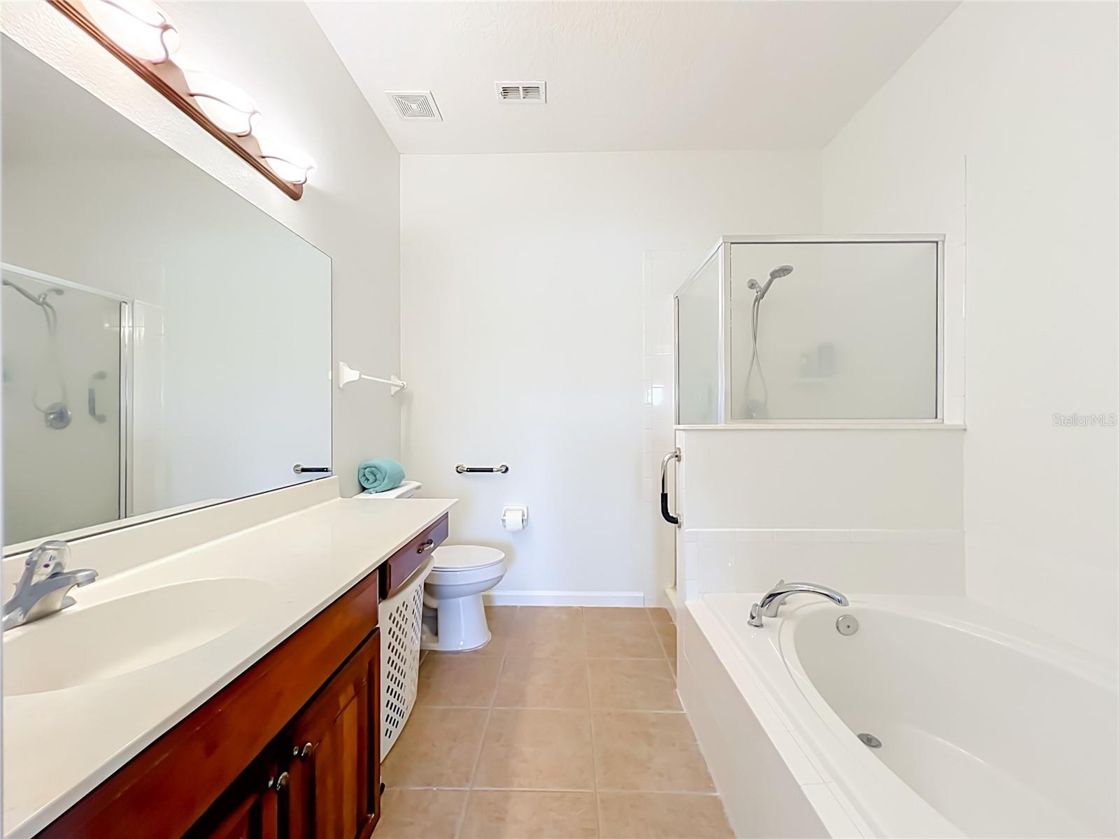 16543 Cedar Crest Dr Property Photo 32