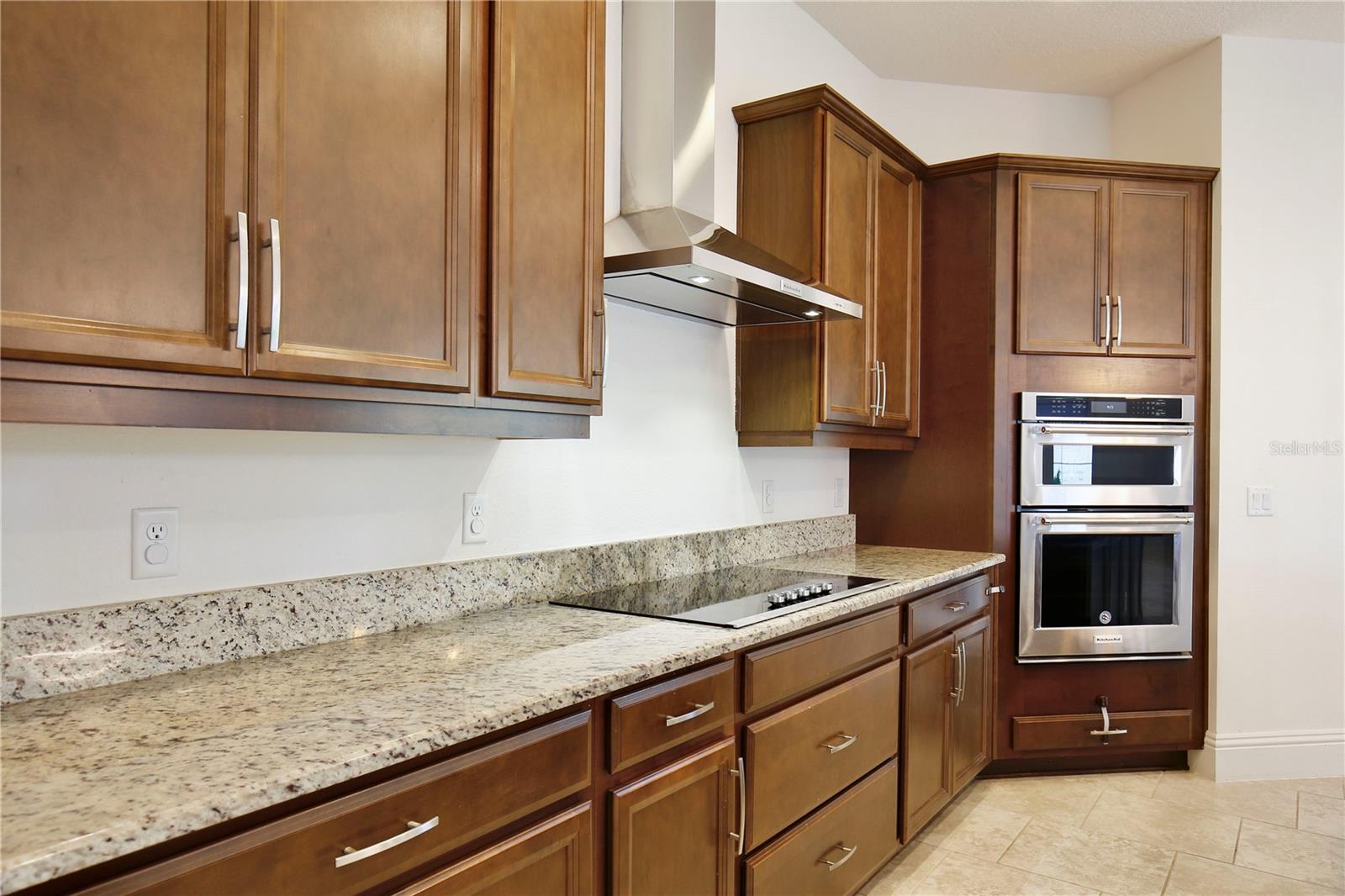 10822 Mobberley Cir Property Photo 9