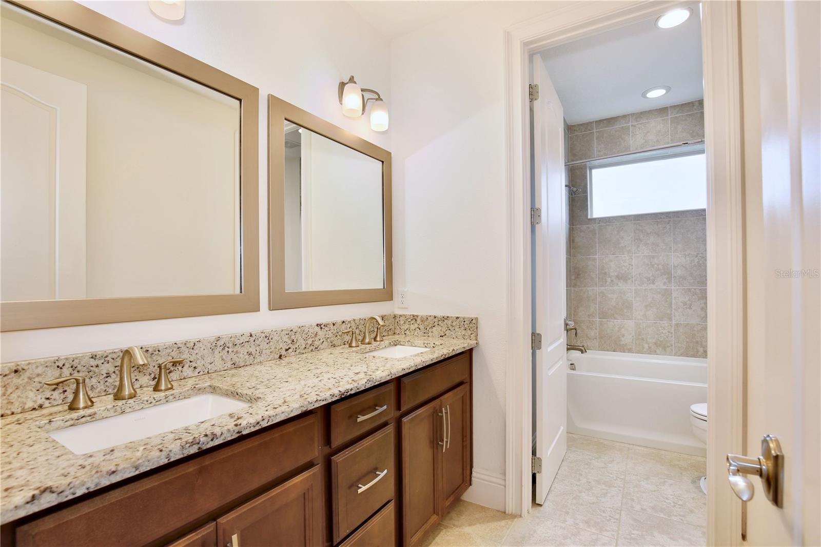 10822 Mobberley Cir Property Photo 30