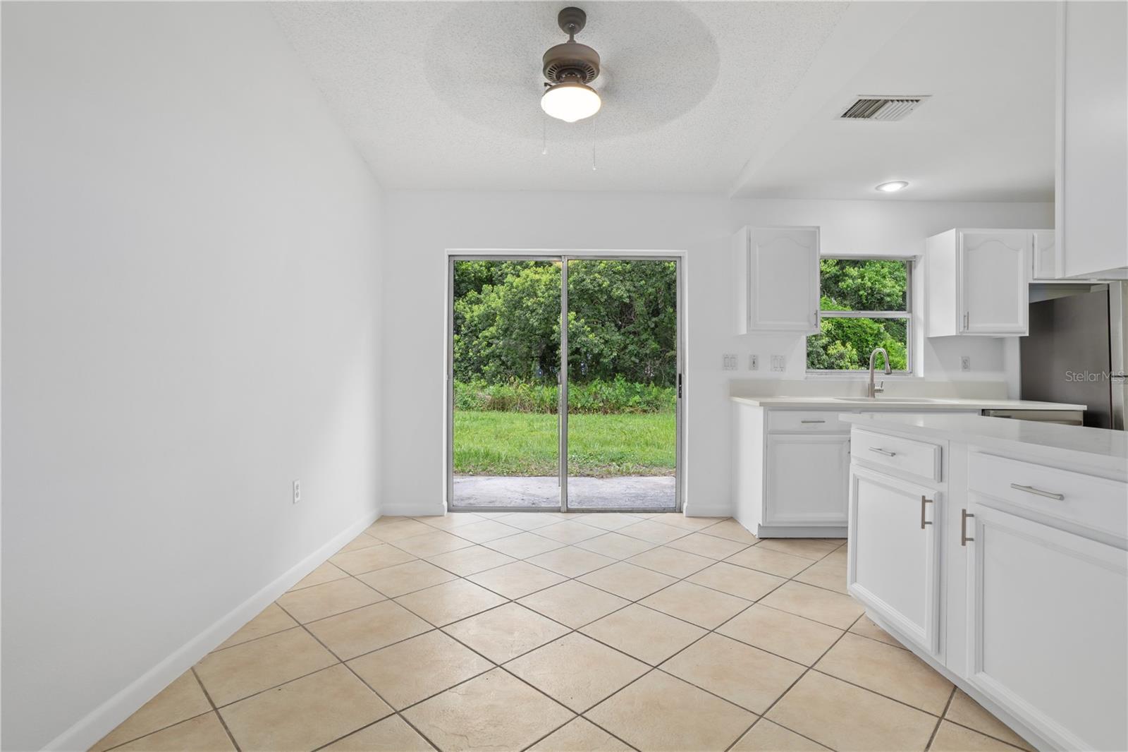 1921 Bonneville Dr Property Photo 8