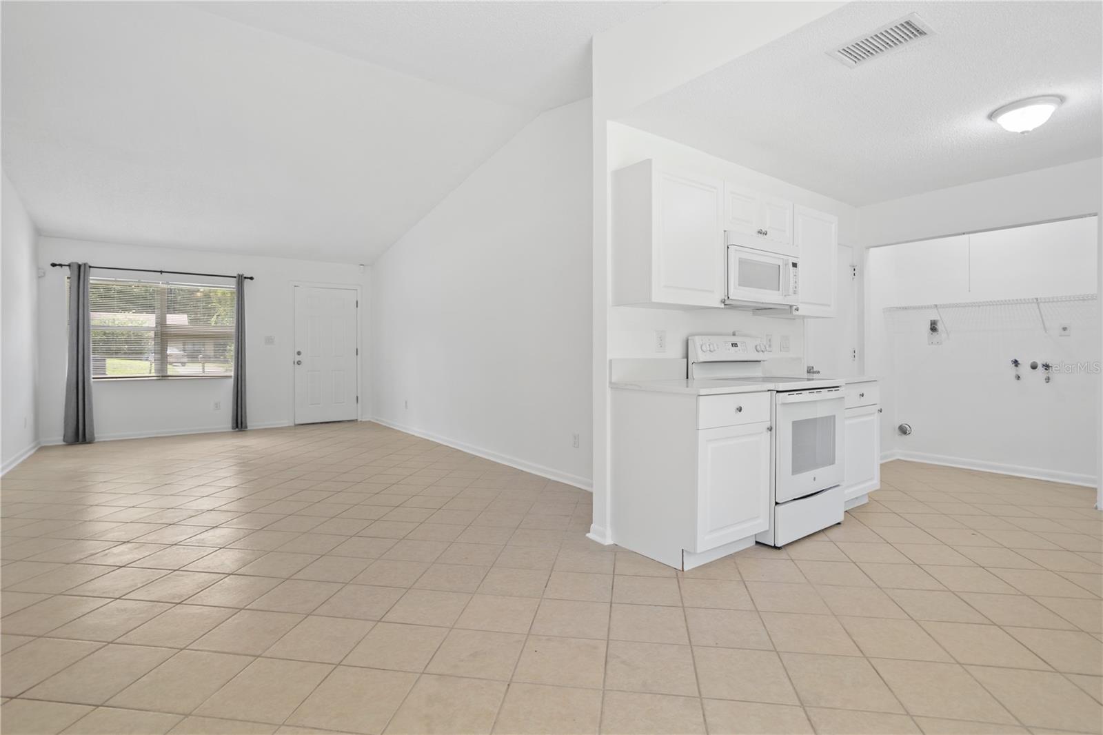 1921 Bonneville Dr Property Photo 15