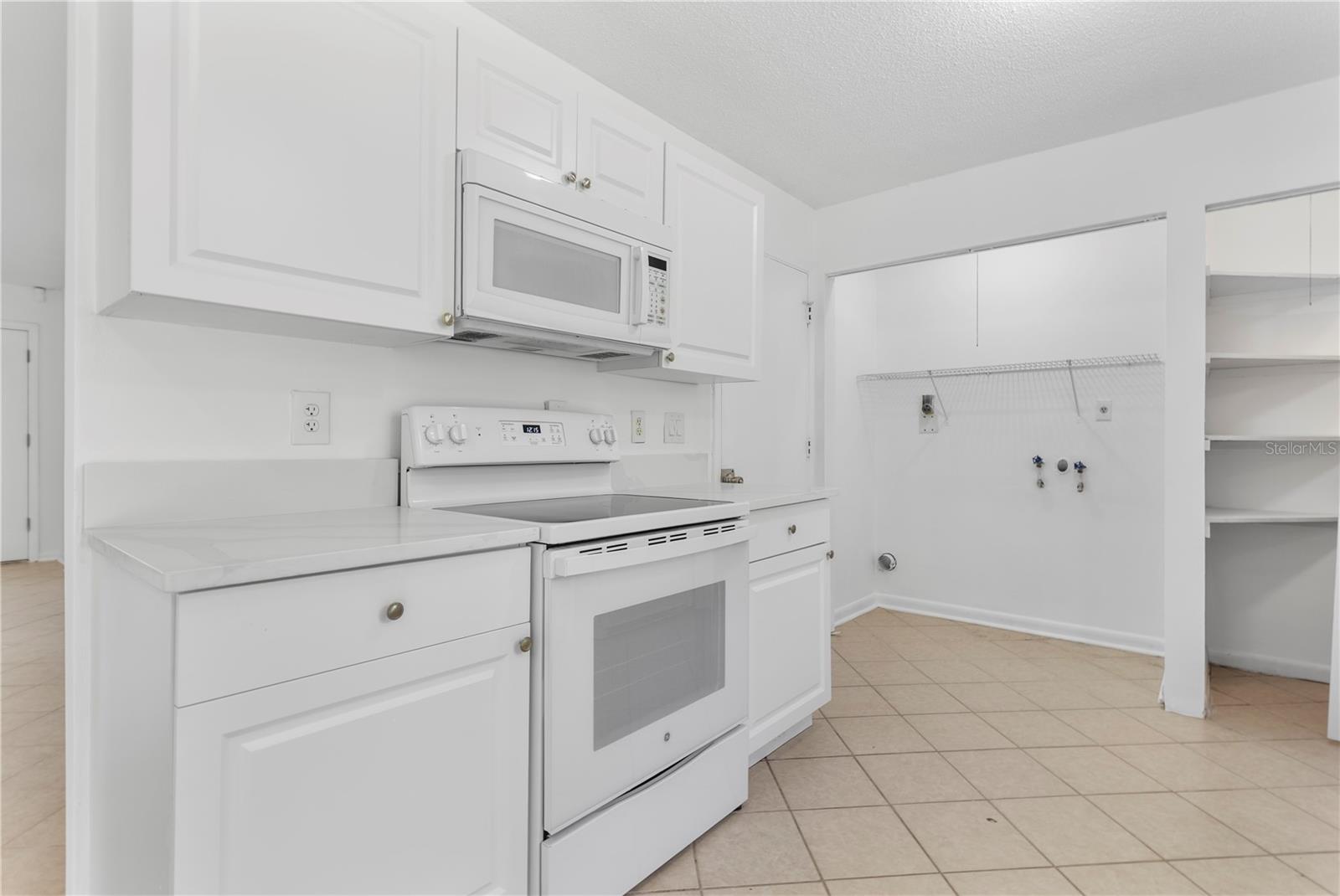 1921 Bonneville Dr Property Photo 20