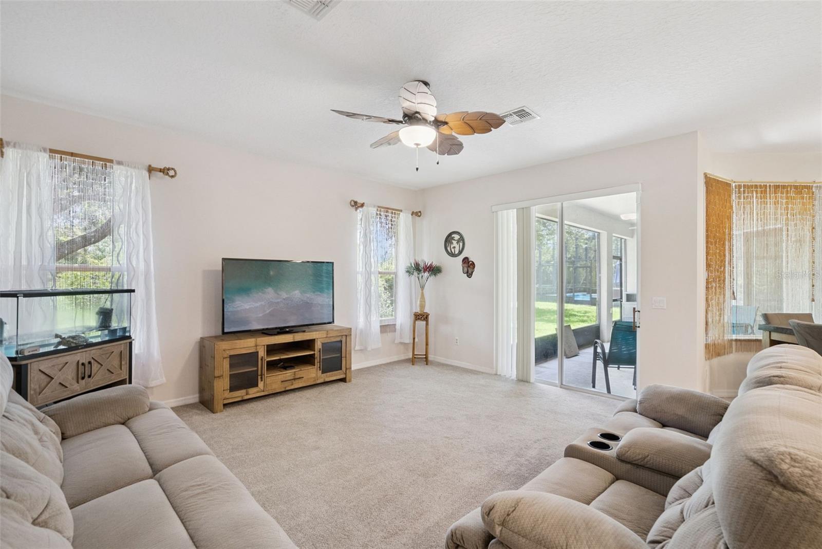 2589 Corbyton Ct Property Photo 4