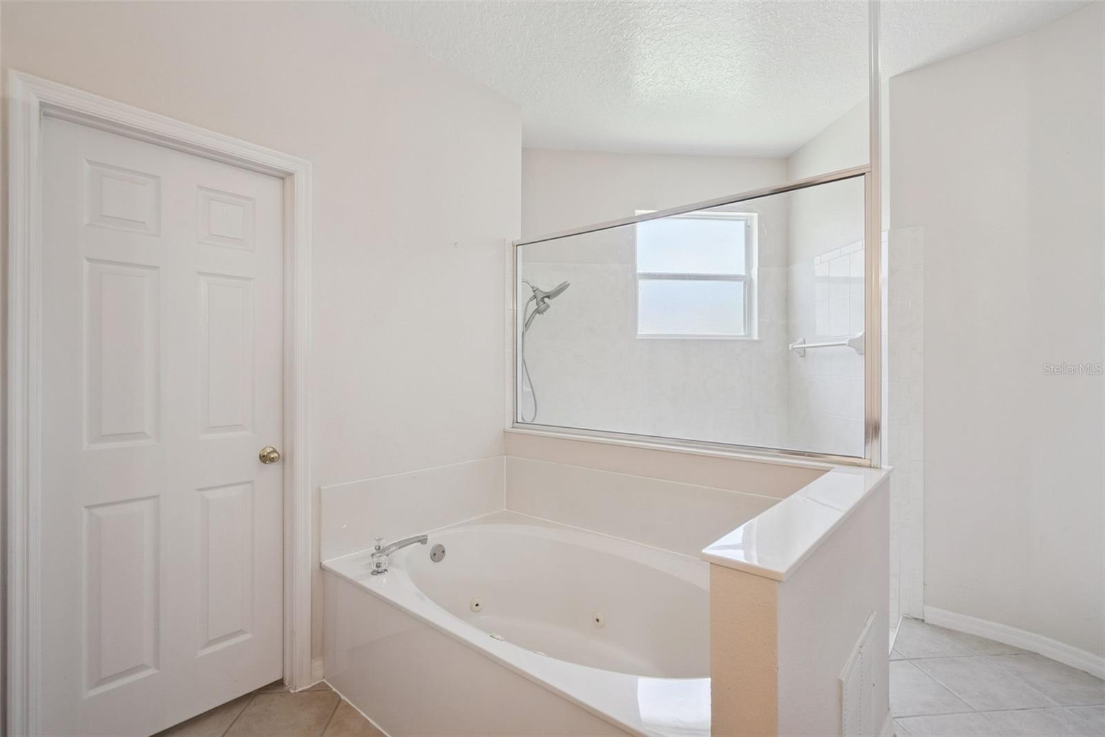 2589 Corbyton Ct Property Photo 11