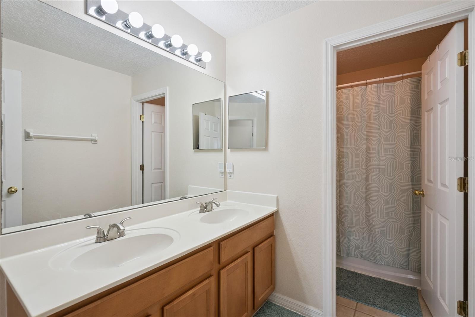 2589 Corbyton Ct Property Photo 16