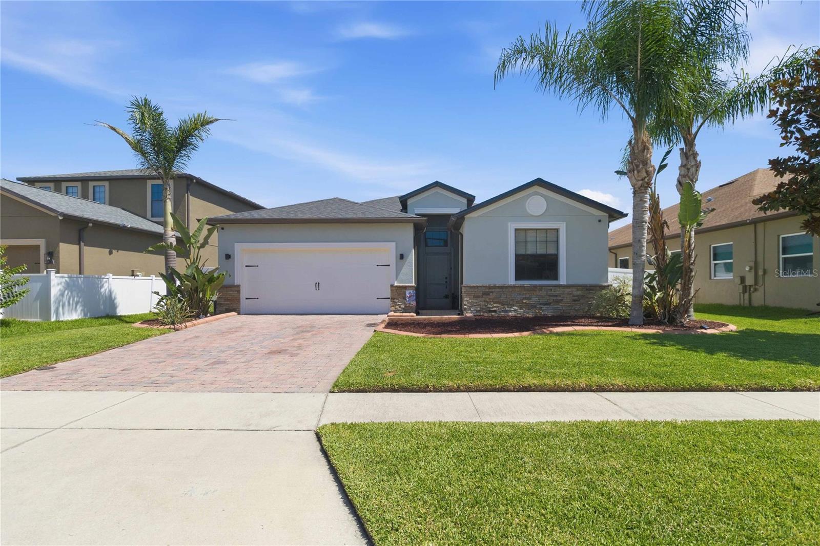 4355 Summer Breeze Way Property Photo 2
