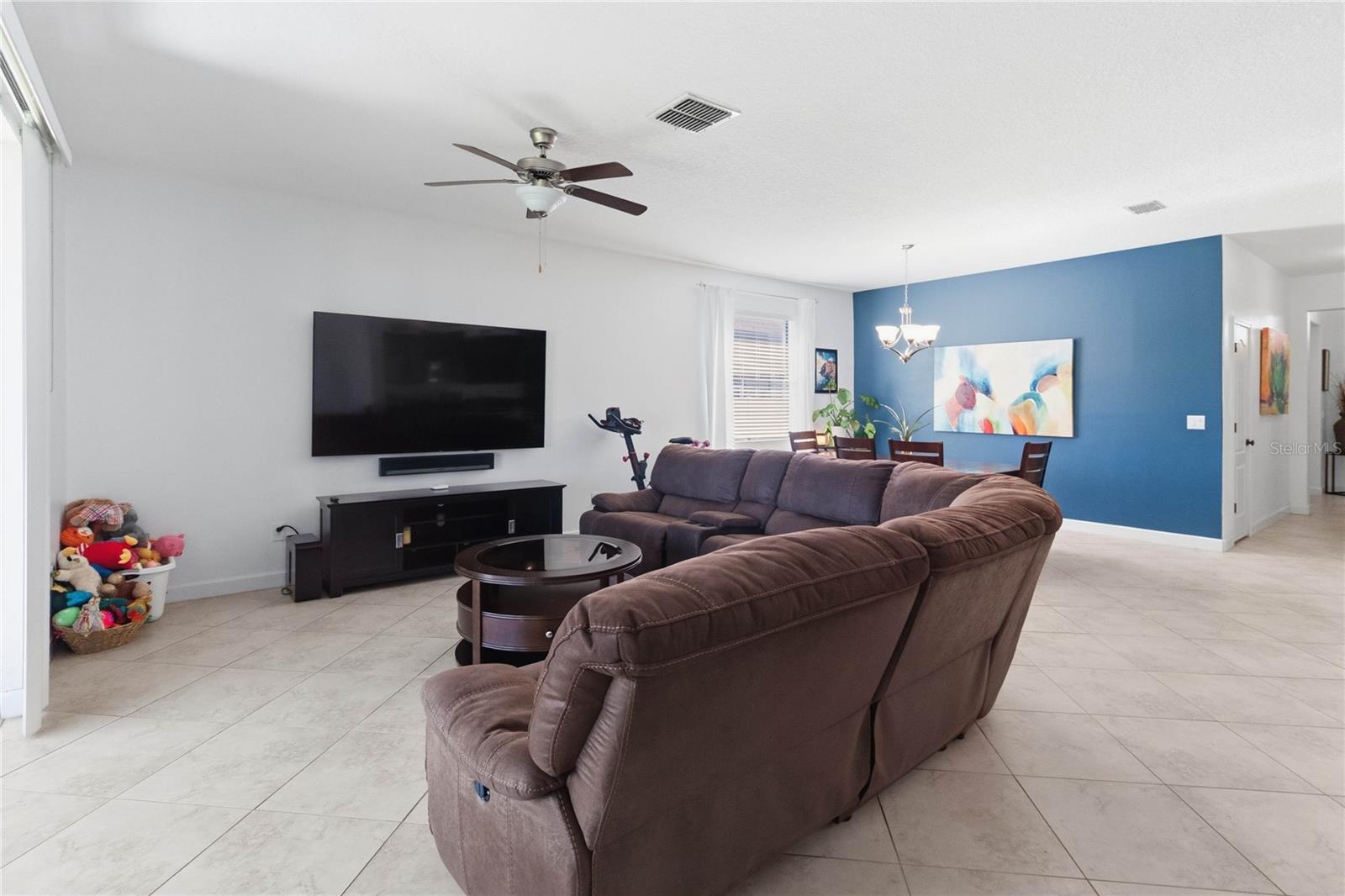 4355 Summer Breeze Way Property Photo 15