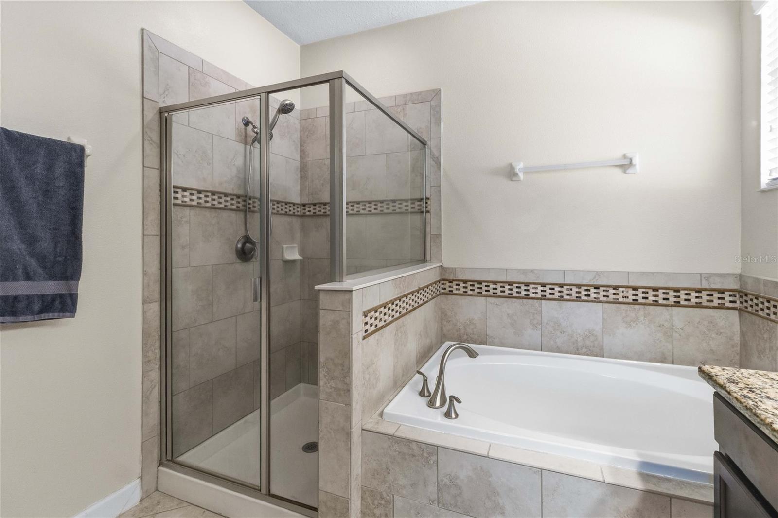 4355 Summer Breeze Way Property Photo 22