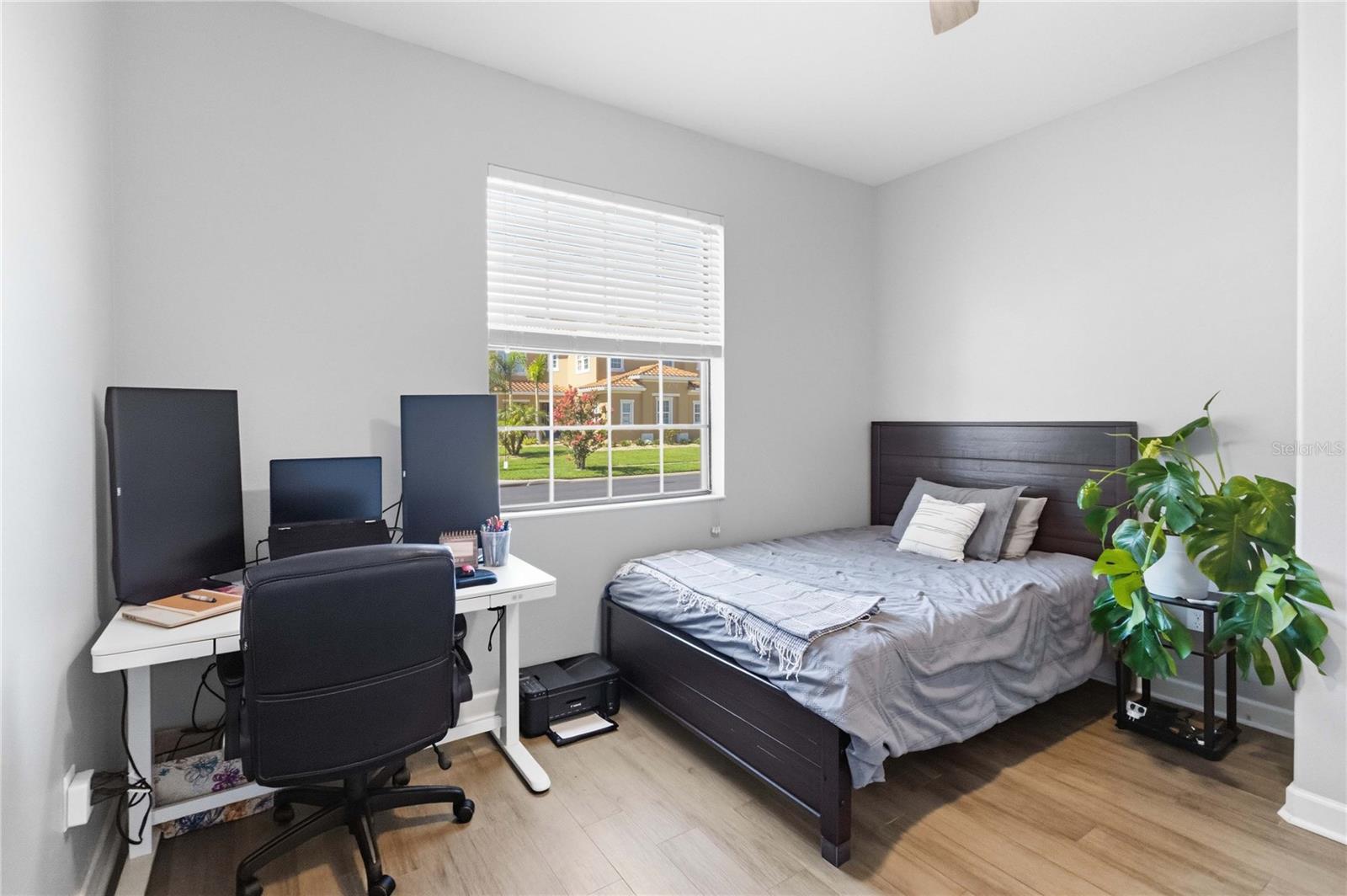 4355 Summer Breeze Way Property Photo 32