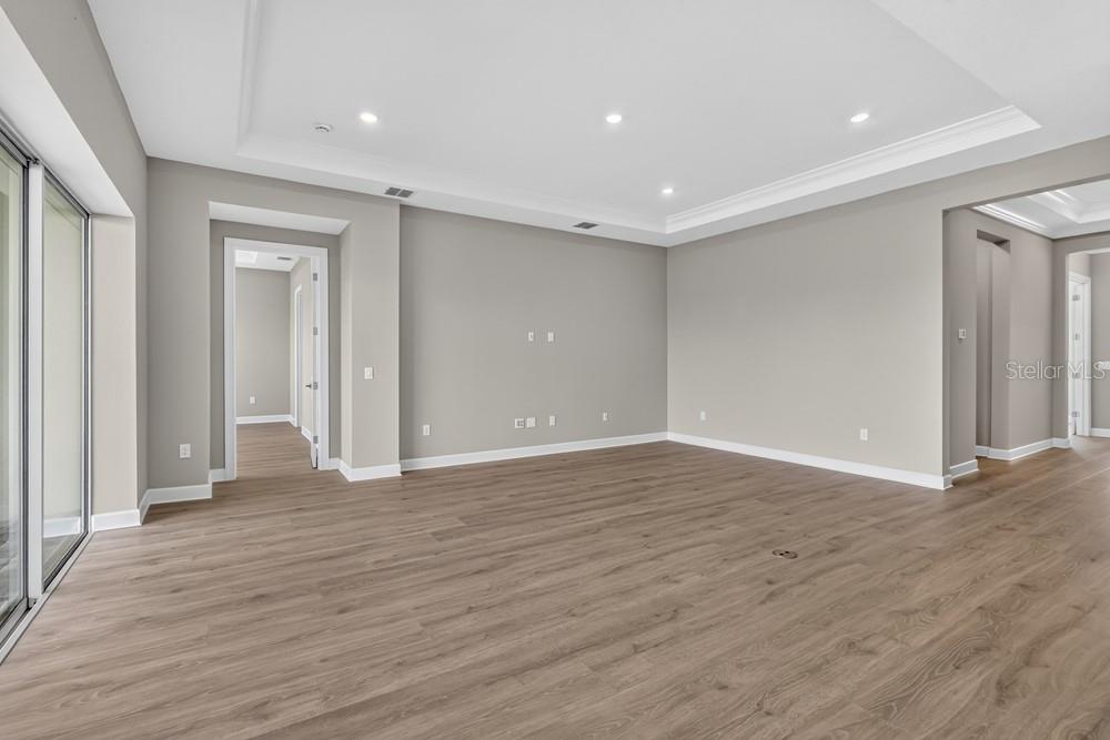 998 Tassleflower Trl Property Photo 8
