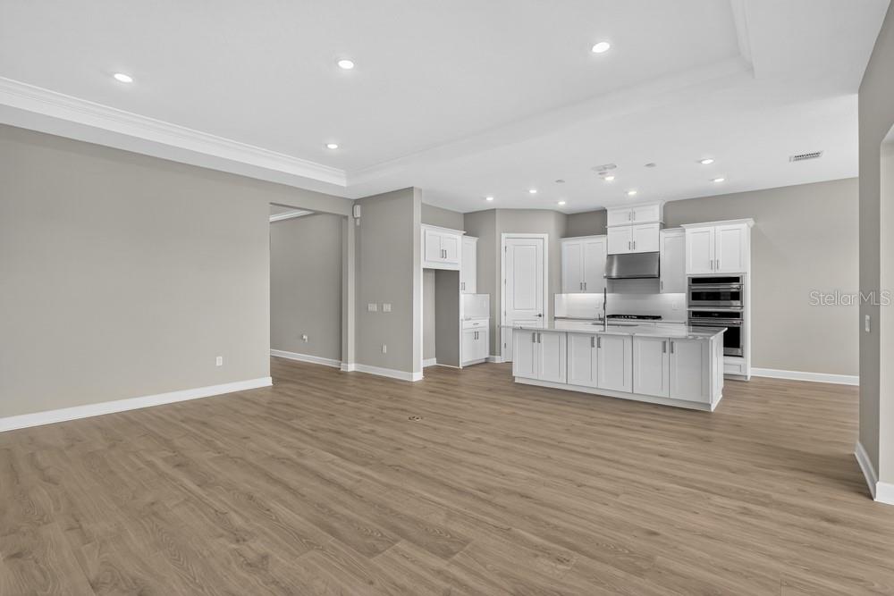 998 Tassleflower Trl Property Photo 12