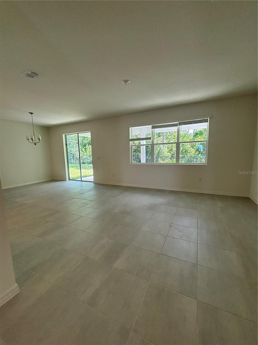 2734 Raindrop Run St Property Photo 11