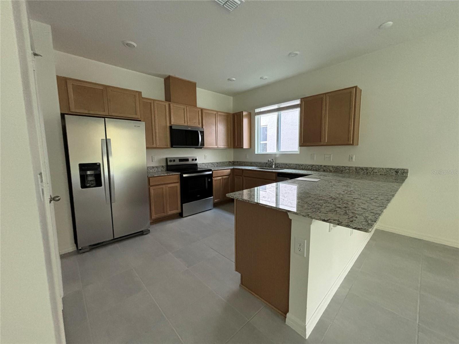 2734 Raindrop Run St Property Photo 15