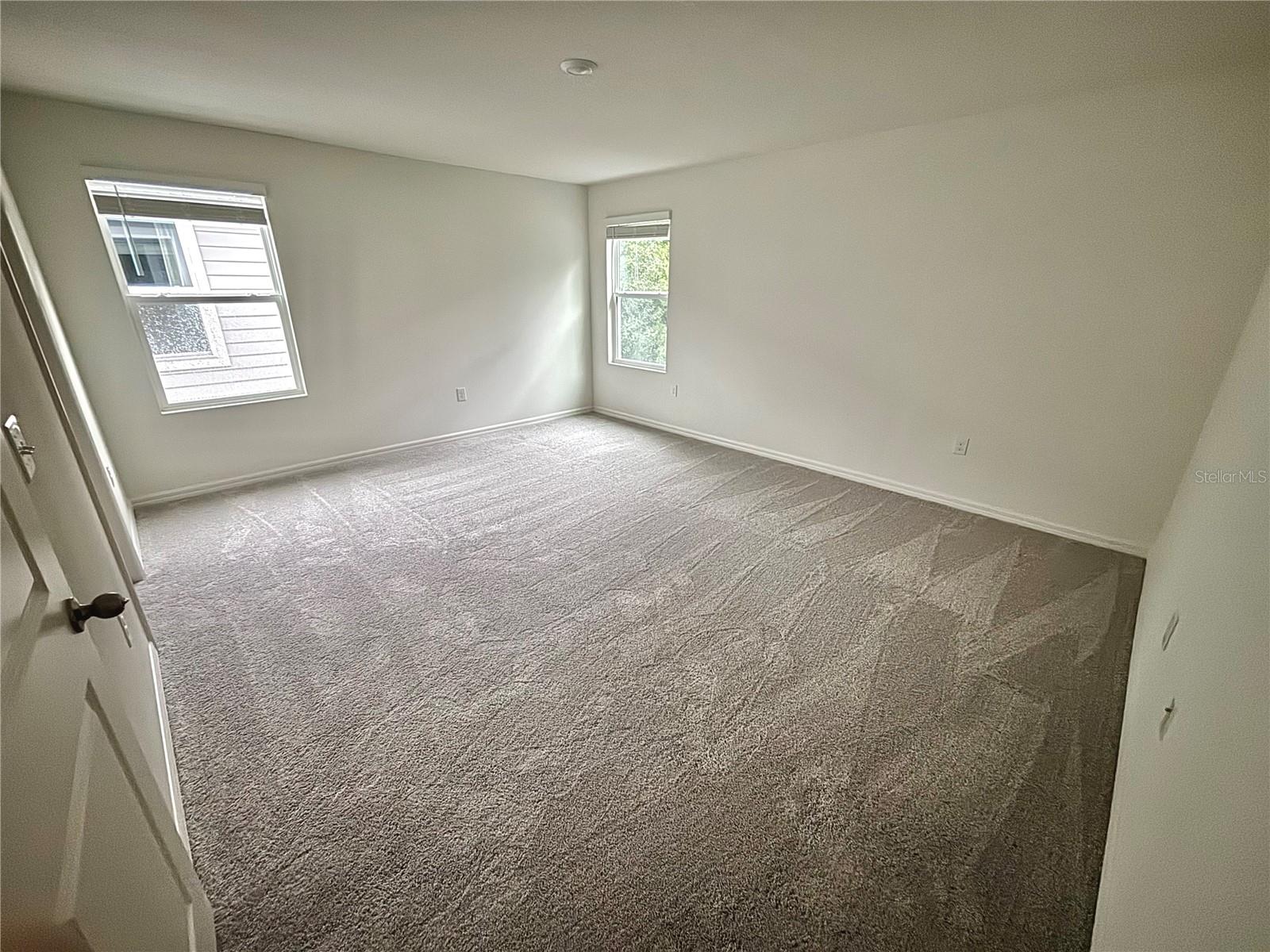 2734 Raindrop Run St Property Photo 23