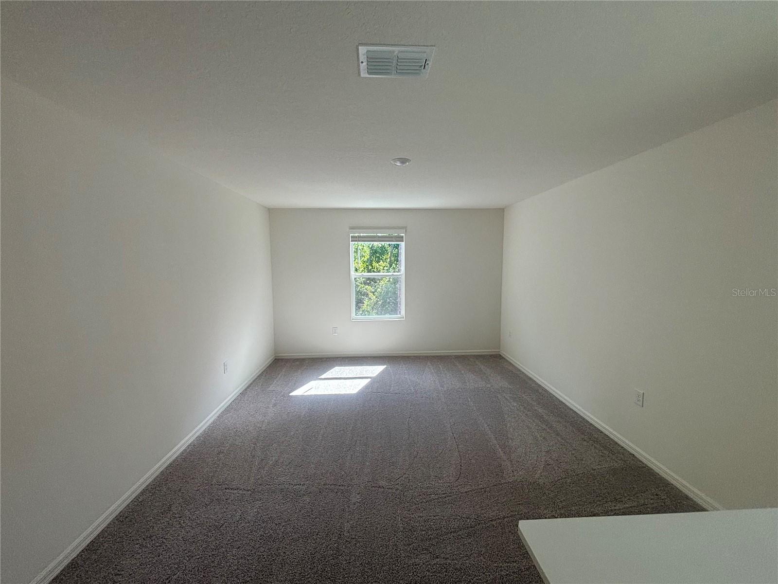 2734 Raindrop Run St Property Photo 27