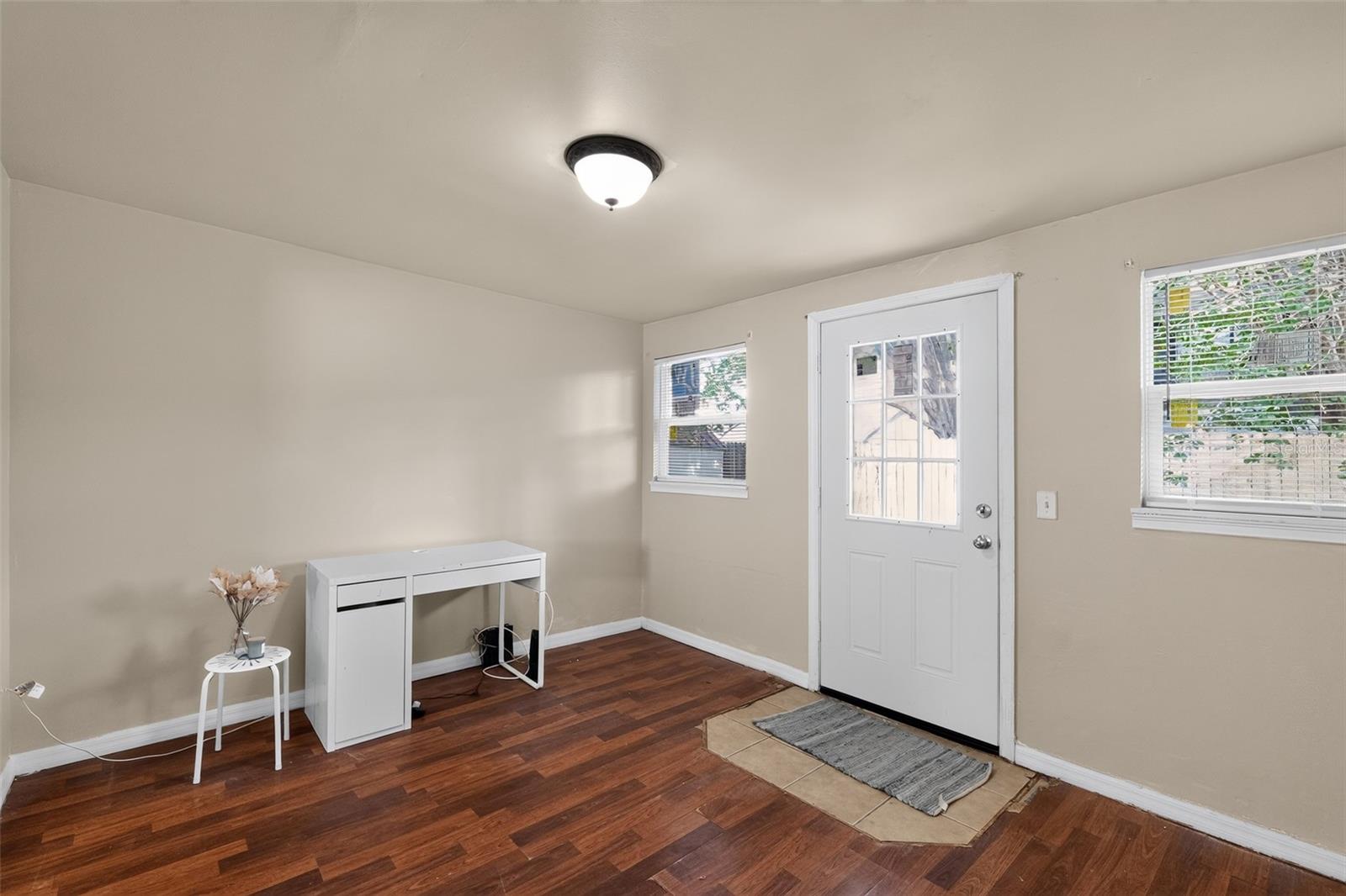 1243 Pin Oak Dr Property Photo 7