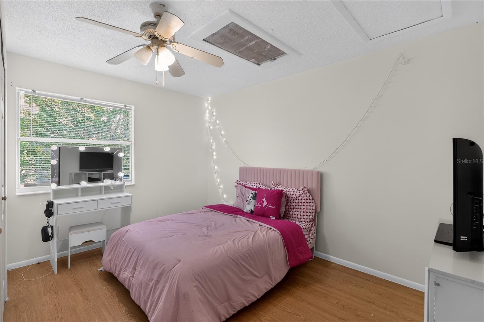 1243 Pin Oak Dr Property Photo 11