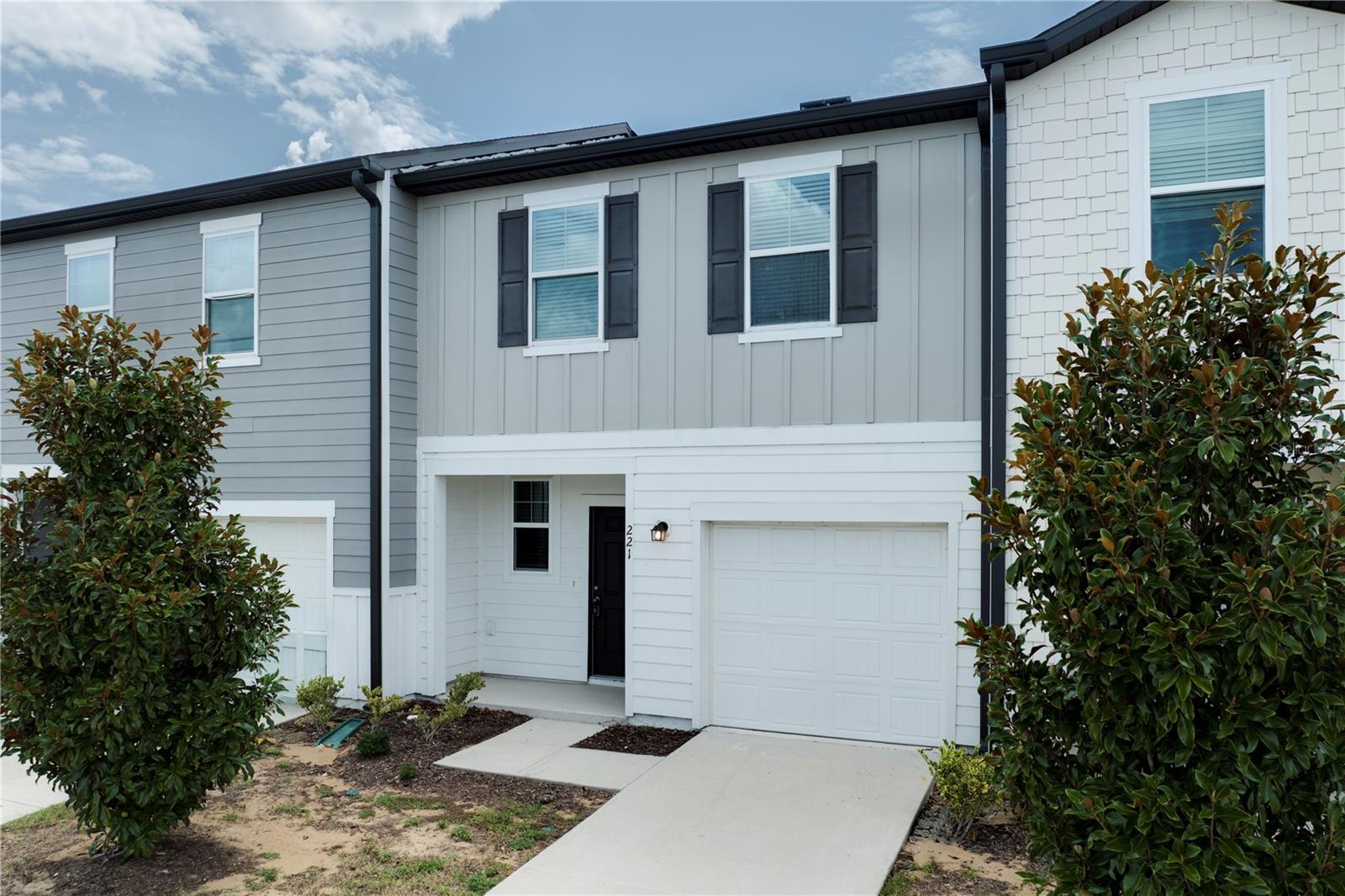 221 Mandovi St Property Photo 2