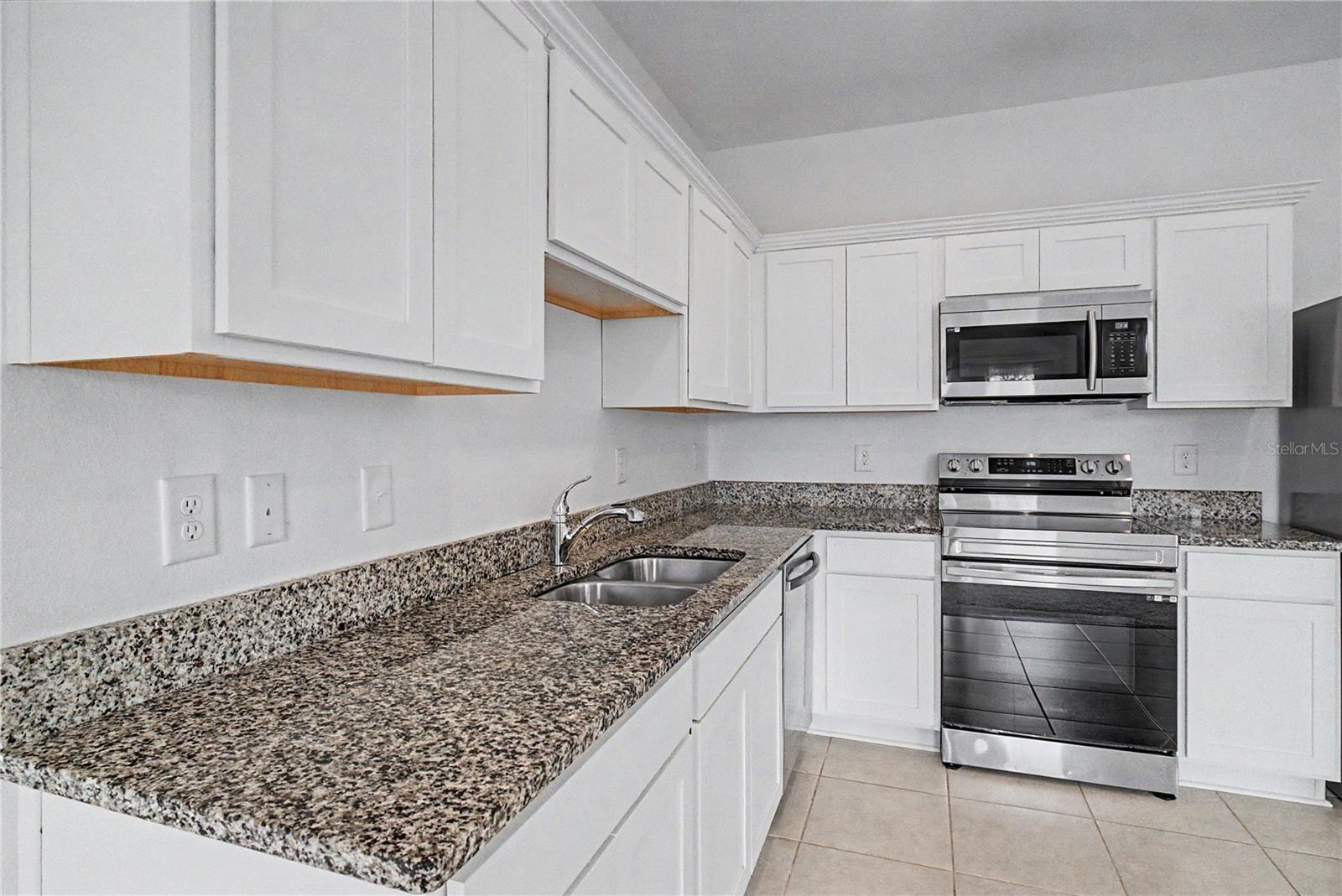221 Mandovi St Property Photo 16
