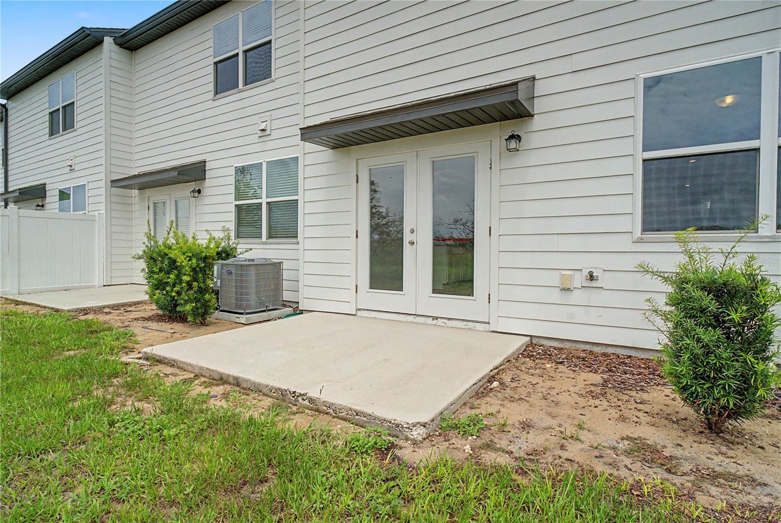 221 Mandovi St Property Photo 35