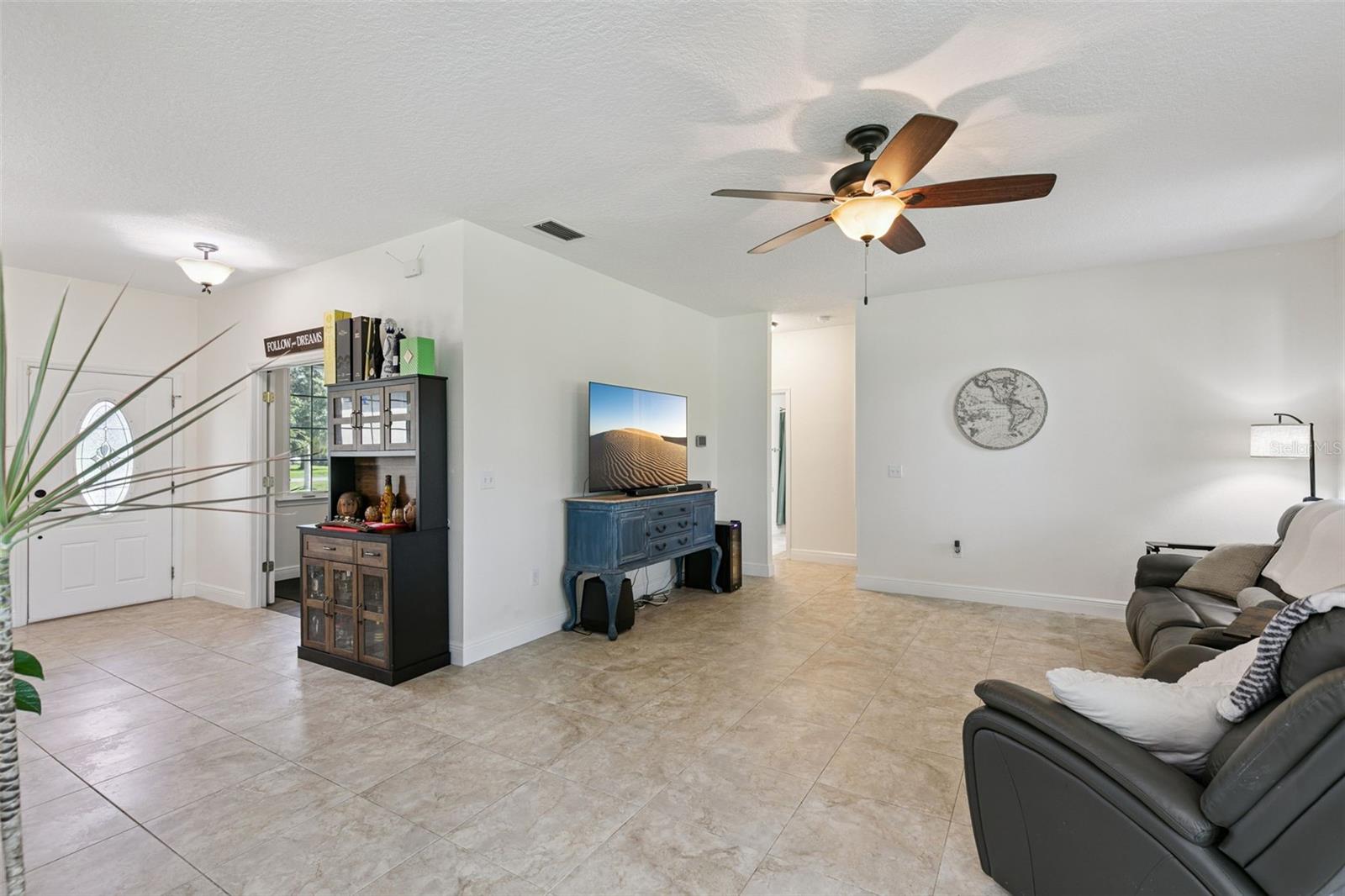 19204 Paddock St Property Photo 15