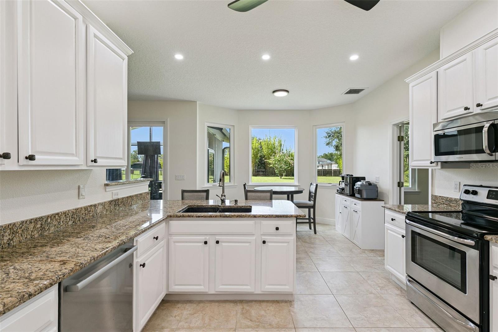 19204 Paddock St Property Photo 21