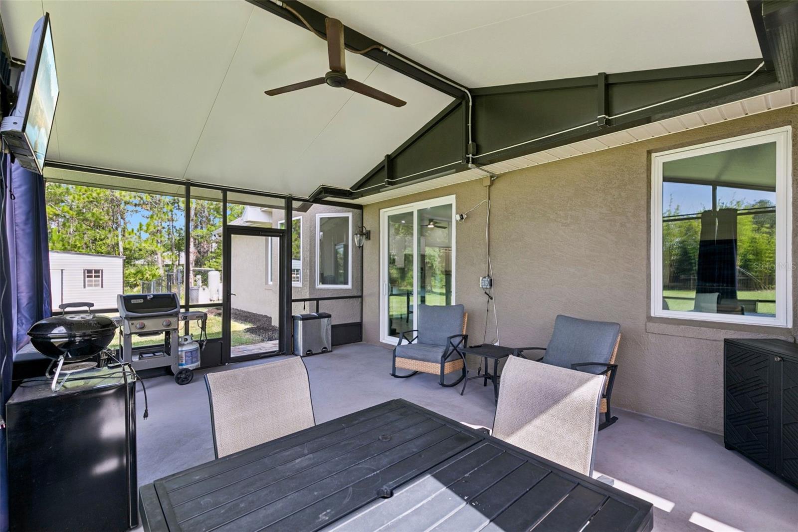 19204 Paddock St Property Photo 32