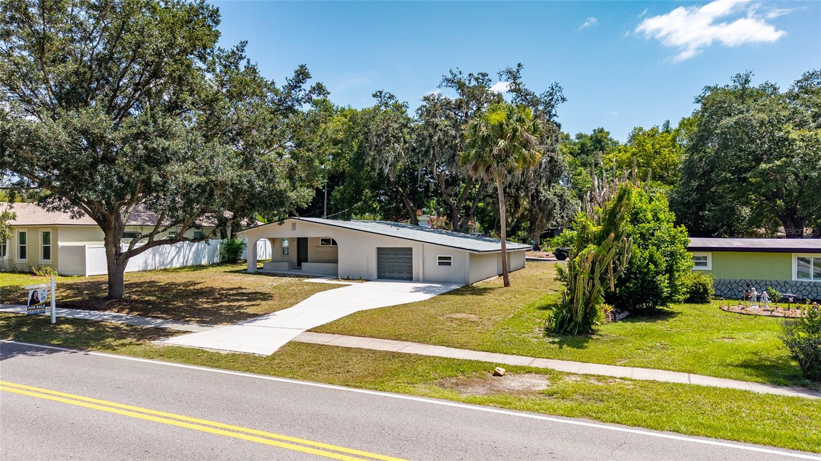 1375 Lake Dr Property Photo 32