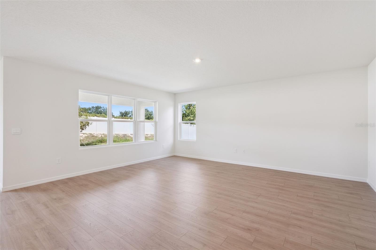 2510 Dorset Ct Property Photo 9