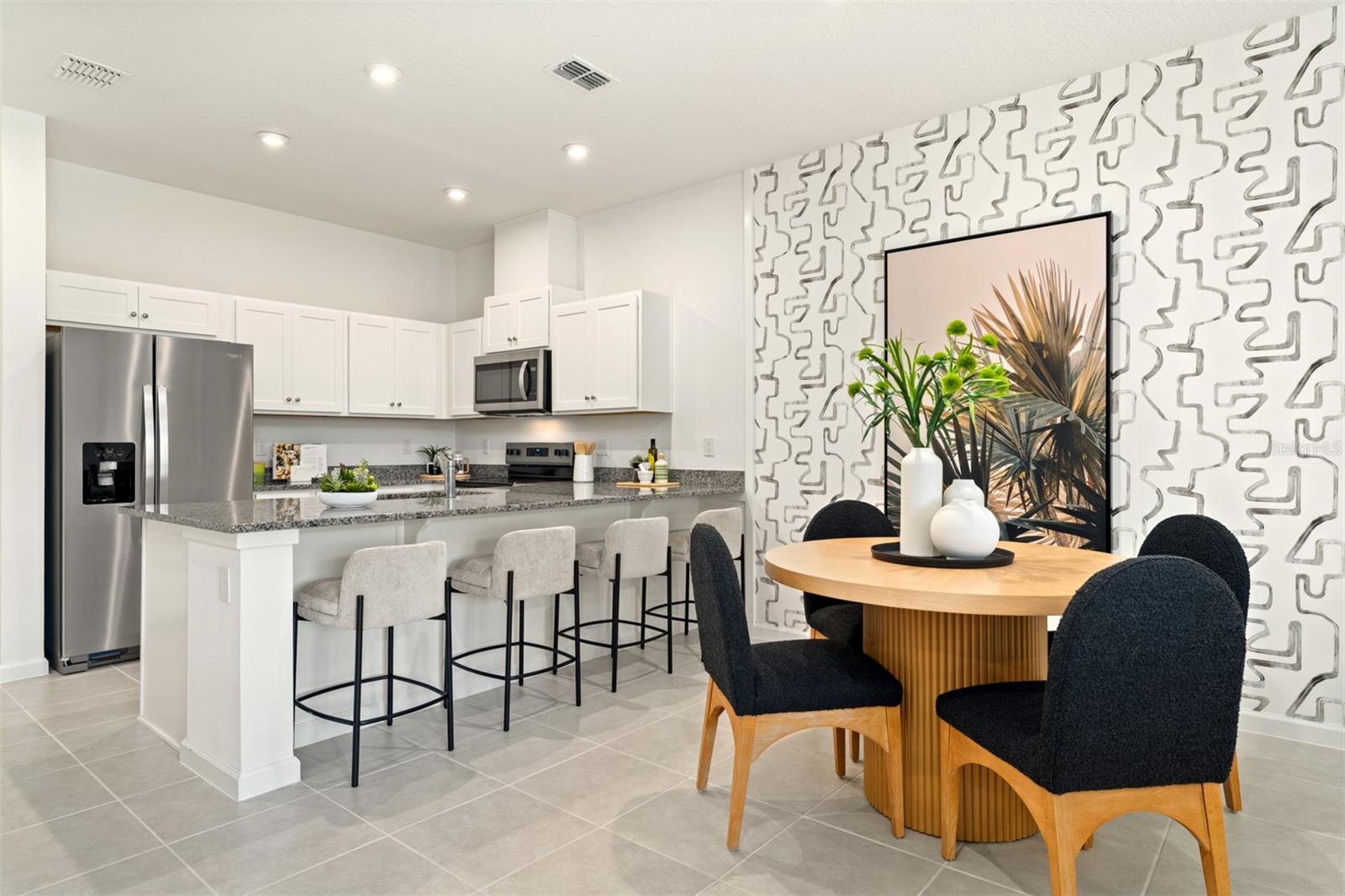 160 Rainwood St Property Photo 8