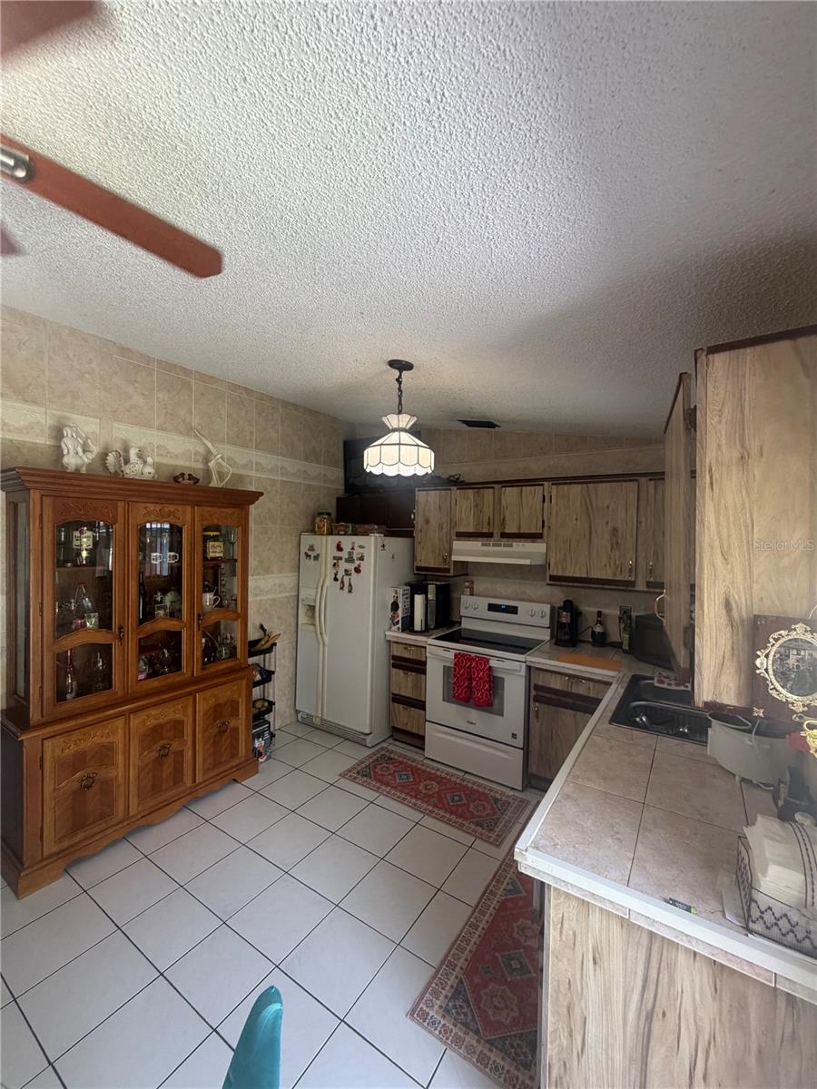 1304 Donwoods Ln Property Photo 10
