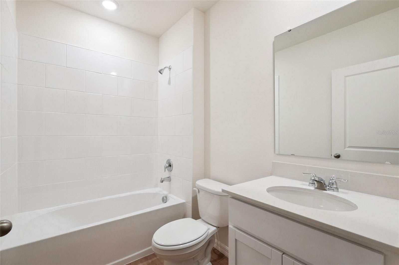 2509 Dorset Ct Property Photo 11