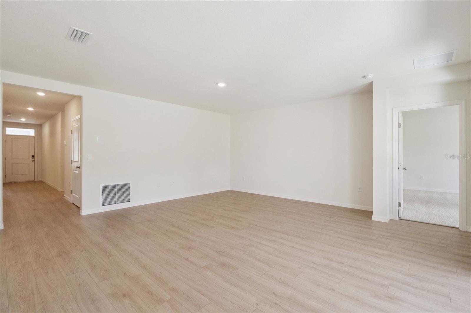 2509 Dorset Ct Property Photo 16