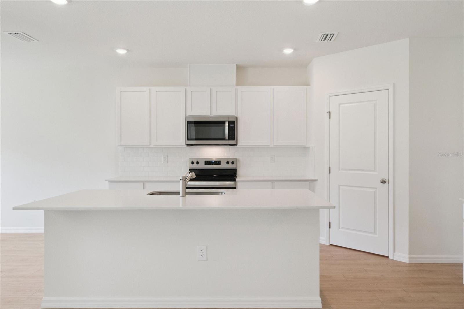 2509 Dorset Ct Property Photo 19