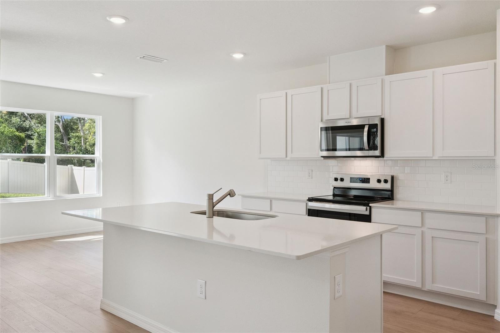 2509 Dorset Ct Property Photo 21