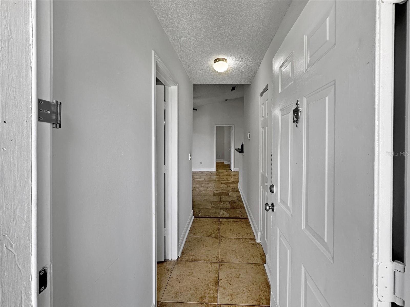 708 Secret Harbor Ln #204 Property Photo 3