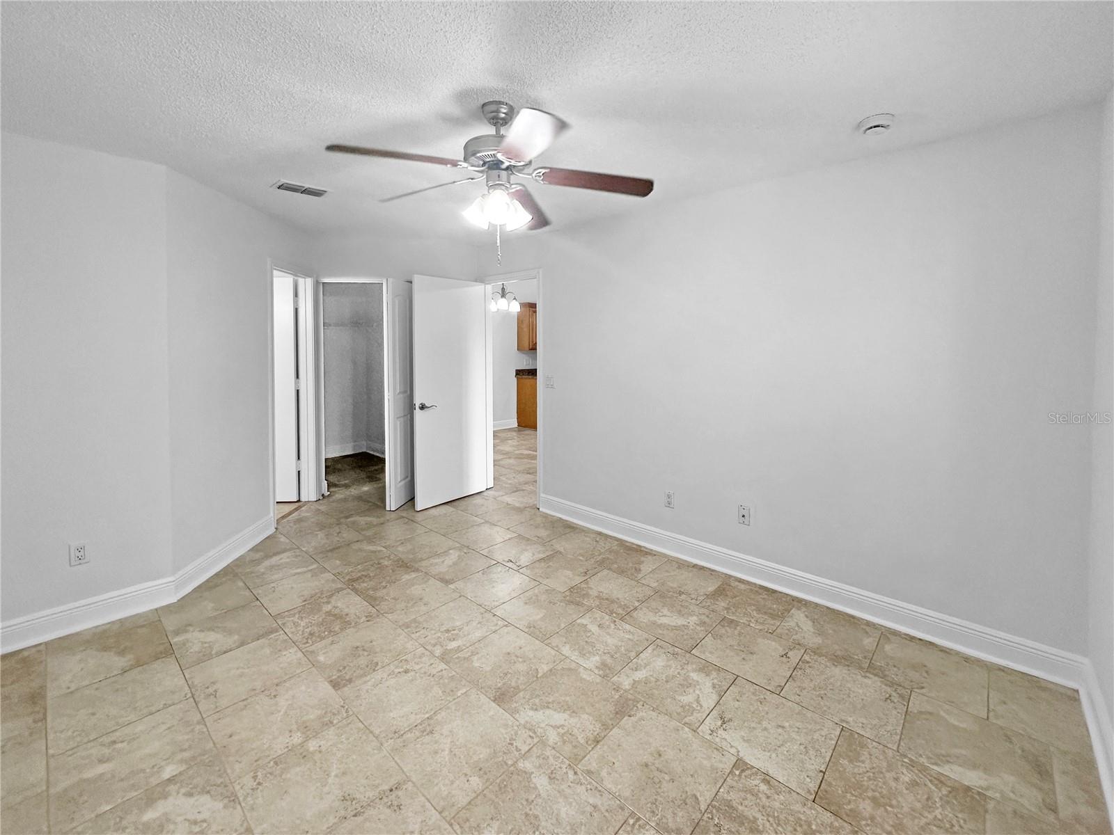 708 Secret Harbor Ln #204 Property Photo 12