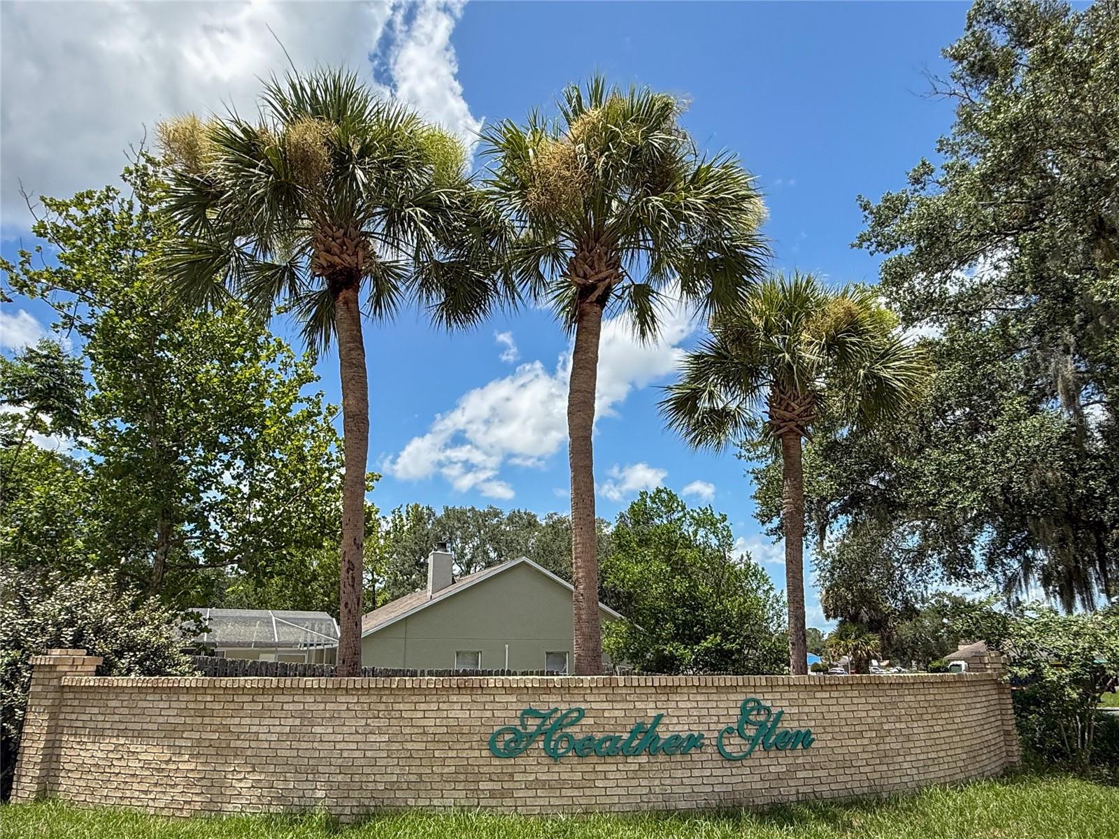 1367 Hensley Dr Property Photo 2