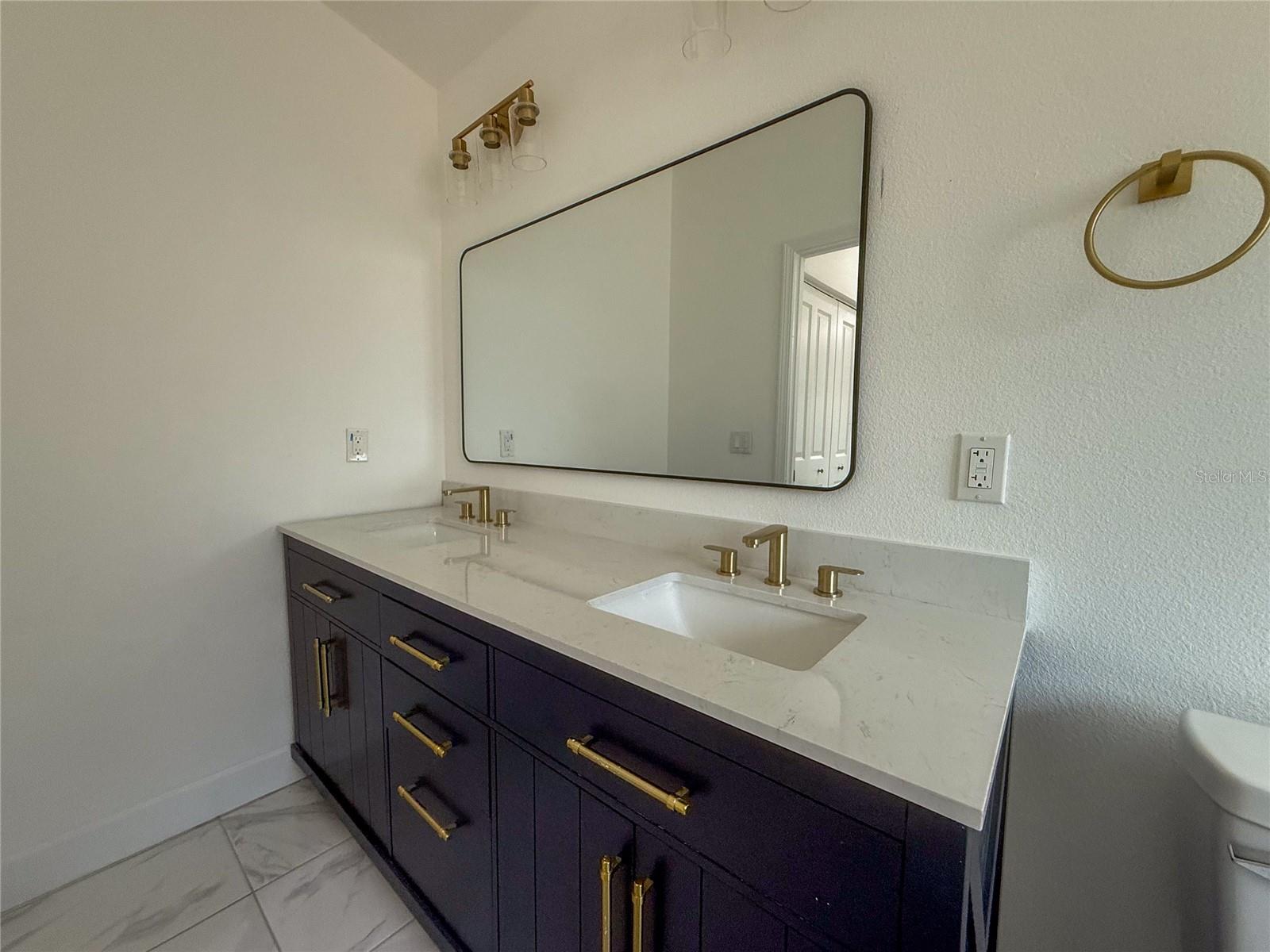 1367 Hensley Dr Property Photo 20