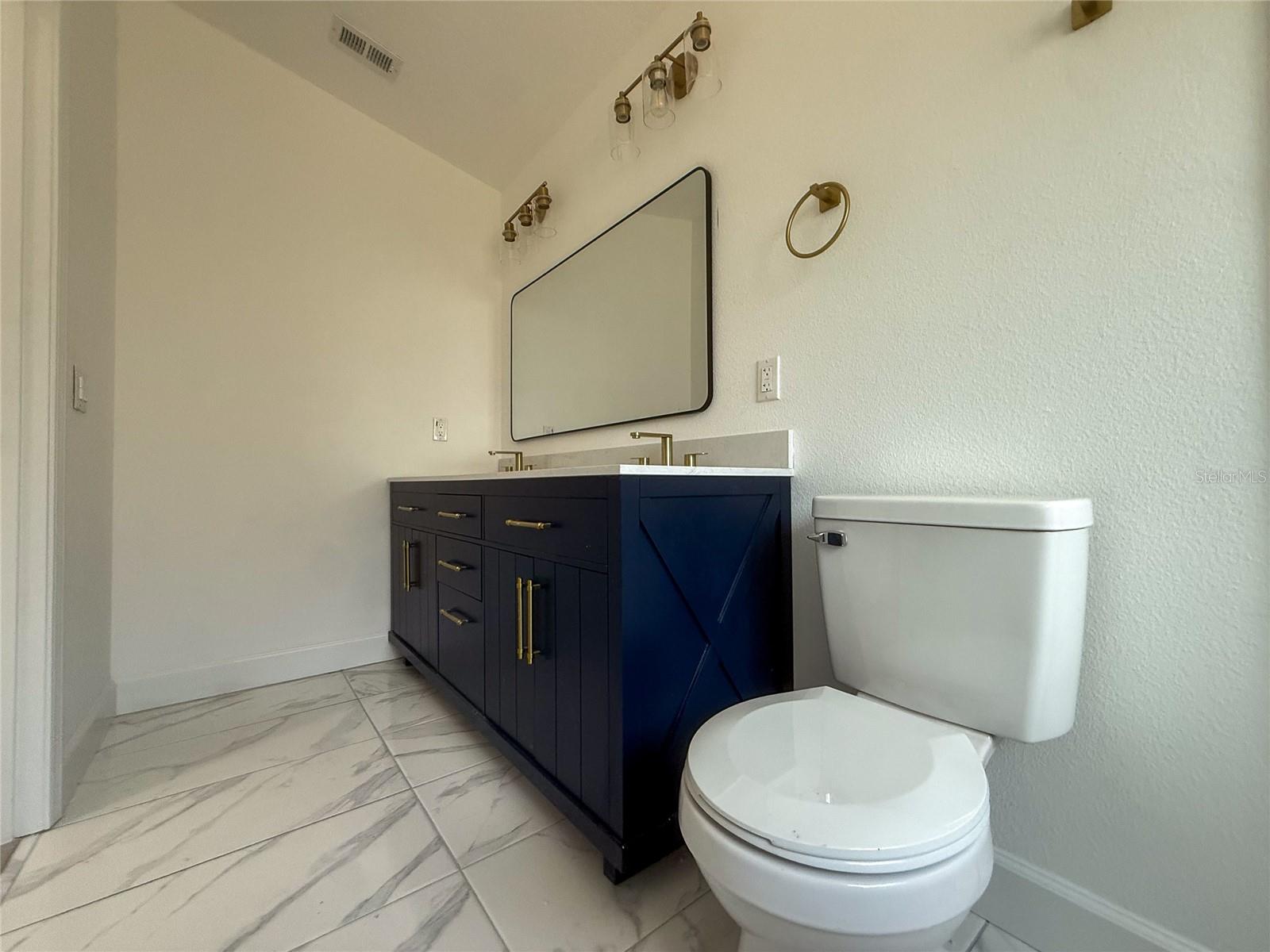 1367 Hensley Dr Property Photo 21