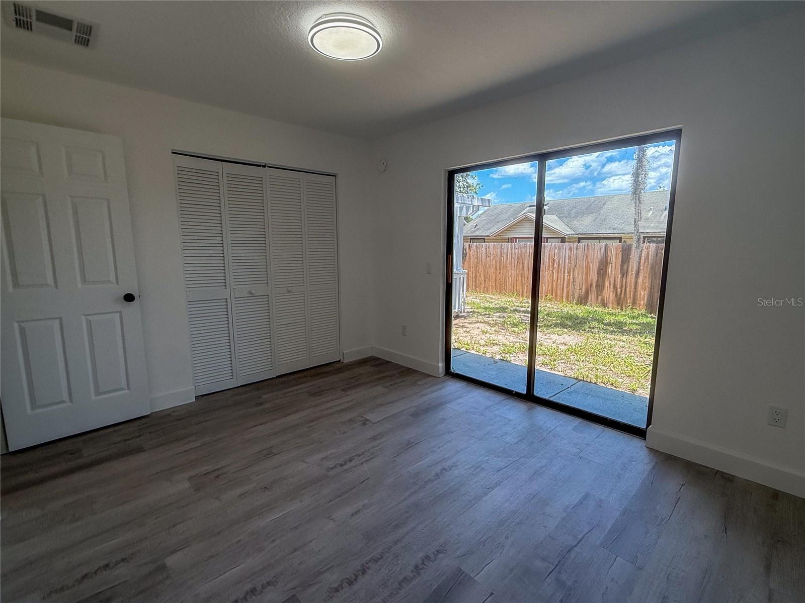 1367 Hensley Dr Property Photo 29
