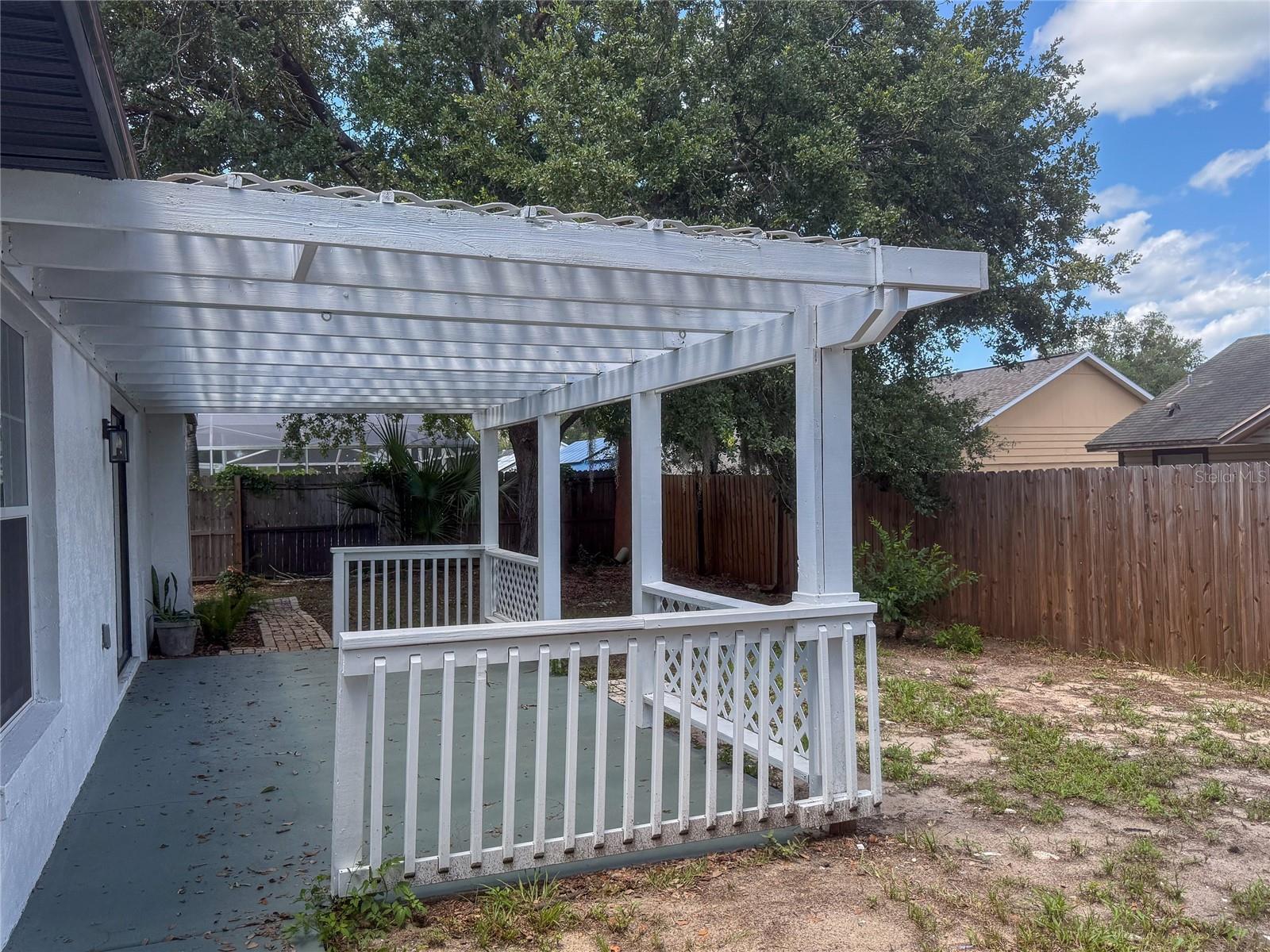 1367 Hensley Dr Property Photo 30