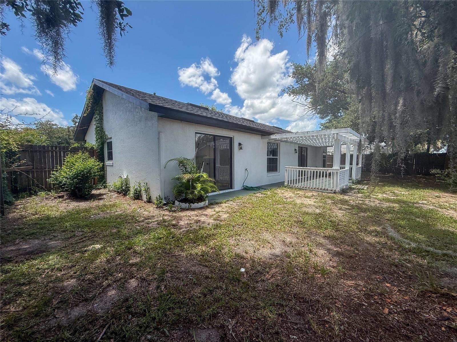 1367 Hensley Dr Property Photo 32