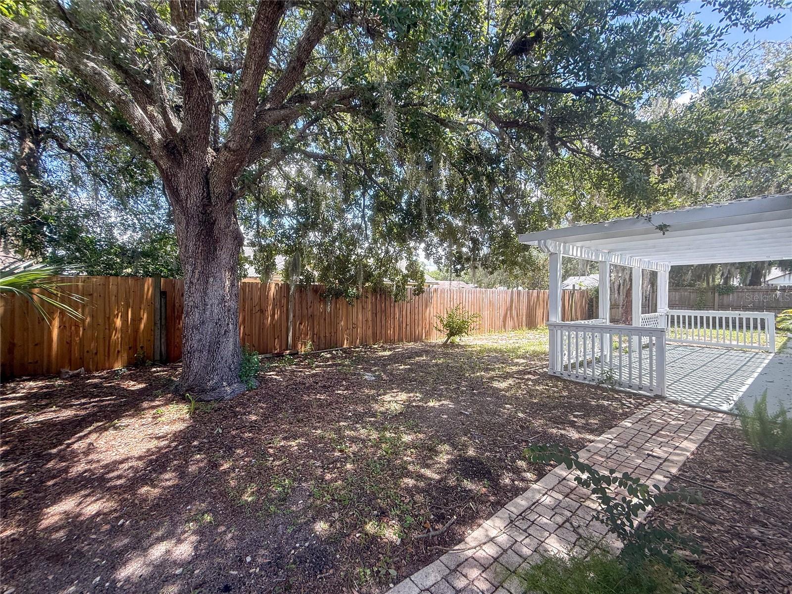 1367 Hensley Dr Property Photo 37