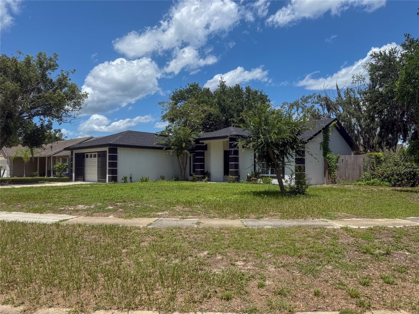 1367 Hensley Dr Property Photo 39