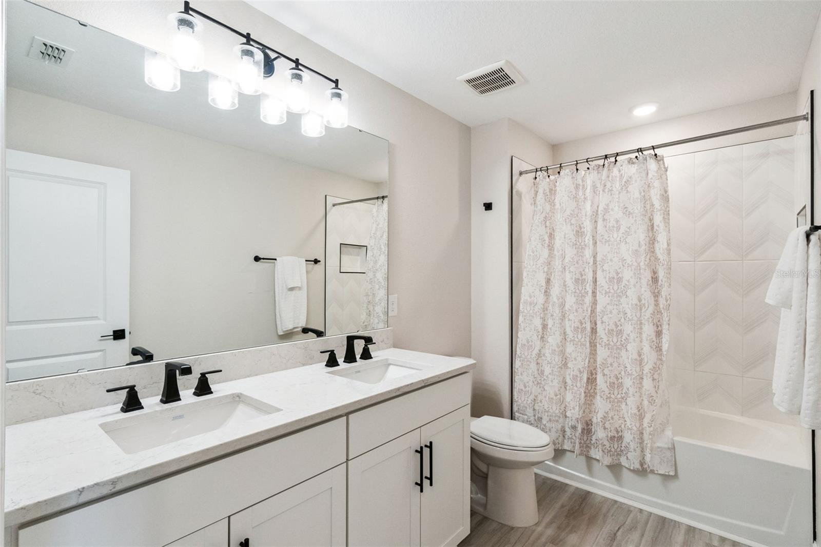 4148 Southern Vista Loop Property Photo 14