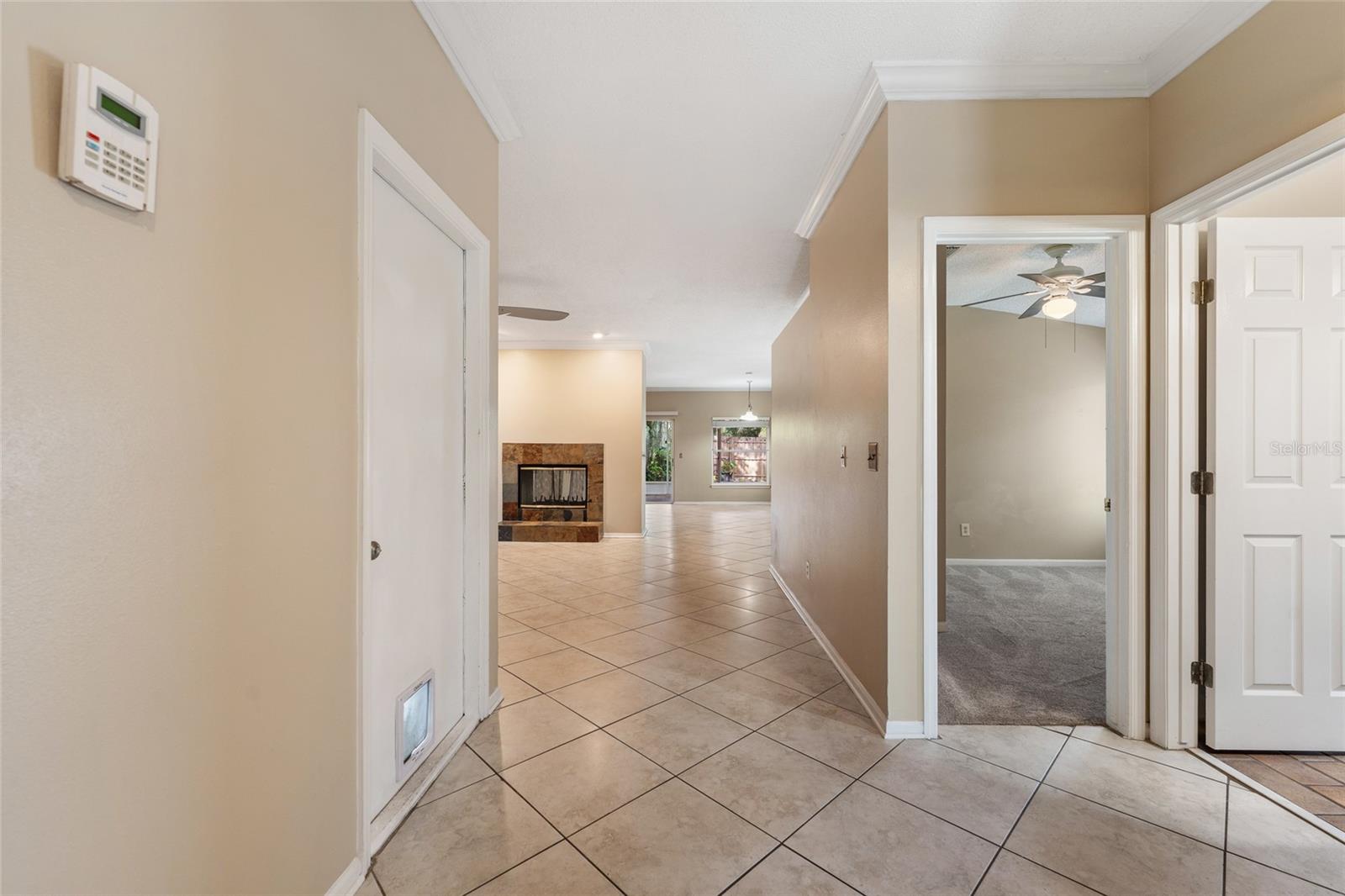 7909 Waldorf Ct Property Photo 4