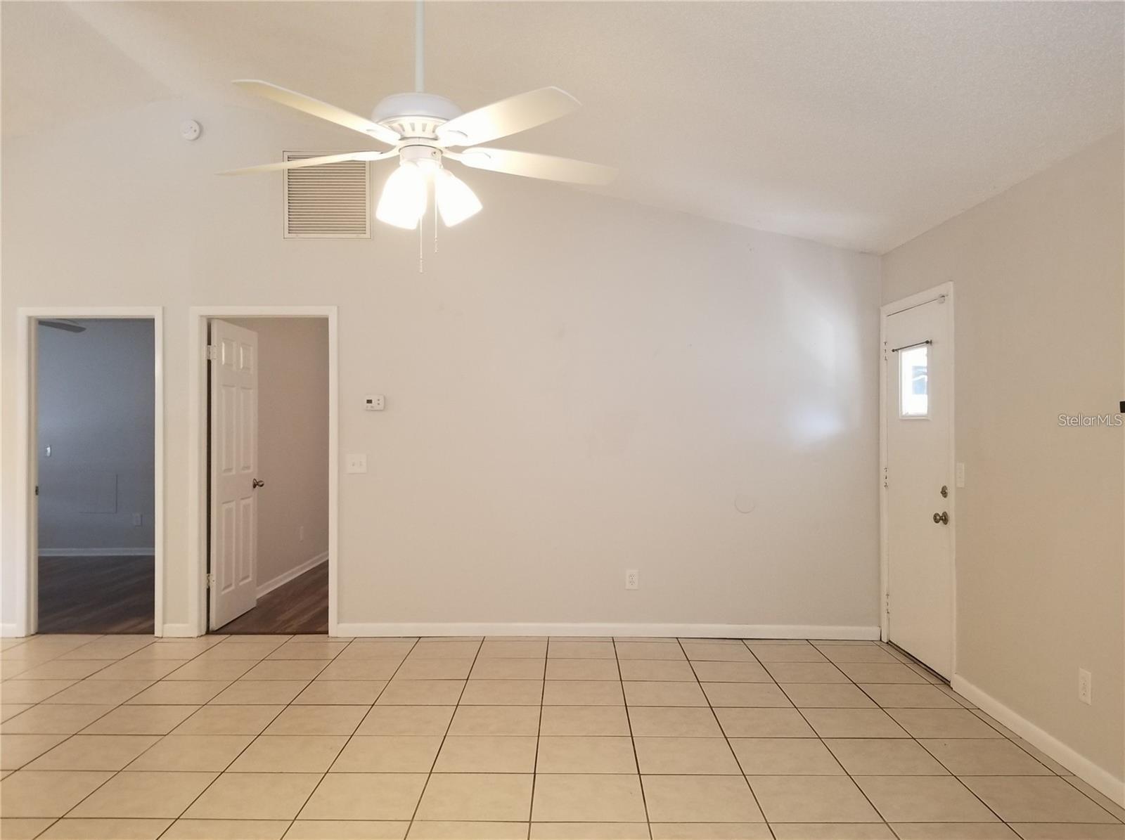 919 Eldridge St Property Photo 19