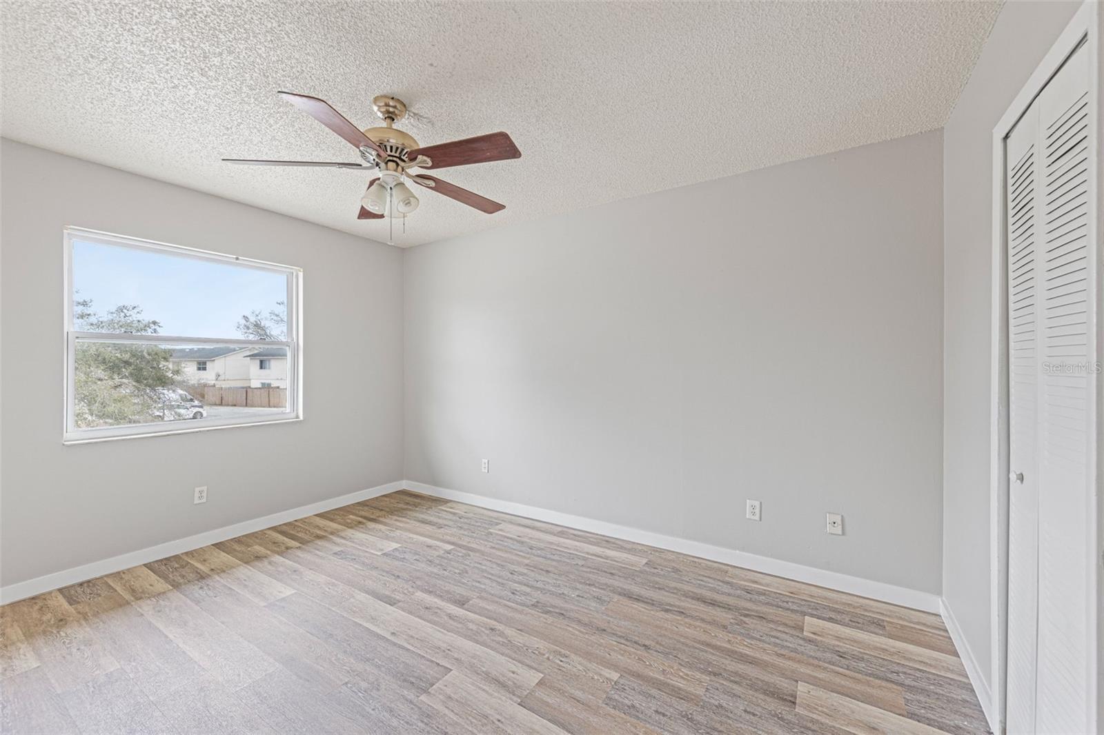 46 N Fairfax Ave Property Photo 12